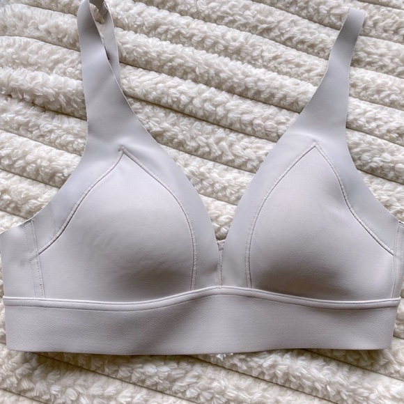 Athleta Wireless Everyday Bra in Beige/ Gray| Size Small - Picture 1 of 8